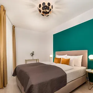 Vagabond Grand'or , بودابست المجر